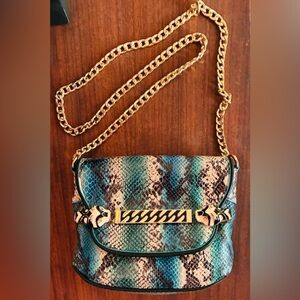 Vintage Snakeskin Bag looks like Gucci Green Python Tigrette Chain Shoulder Bag